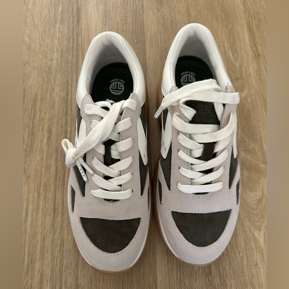 NIB Tory Burch Bubble Lace Up Sneakers - Picture 6 of 11